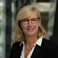 Ms Univ.-Prof. Dr.-Ing. habil. Katharina Löwe
